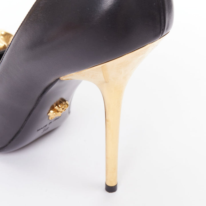 VERSACE Medusa black gold emblem metal heel pump EU38 Lady Gaga