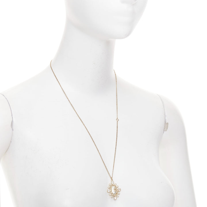 CHANEL 2020 crystal faux pearl pendant CC logo gold chain necklace