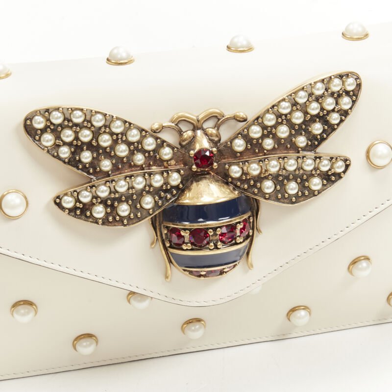 GUCCI Queen Margaret Embellished Bee pearl stud white flap crossbody bag