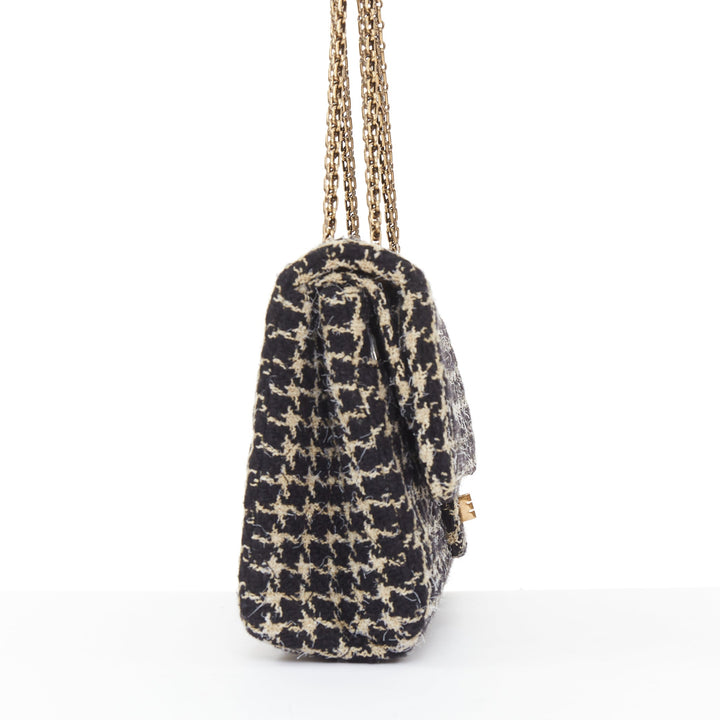 rare CHANEL 2015 Reissue 2.55 Brasserie Gabrielle houndstooth tweed flap bag