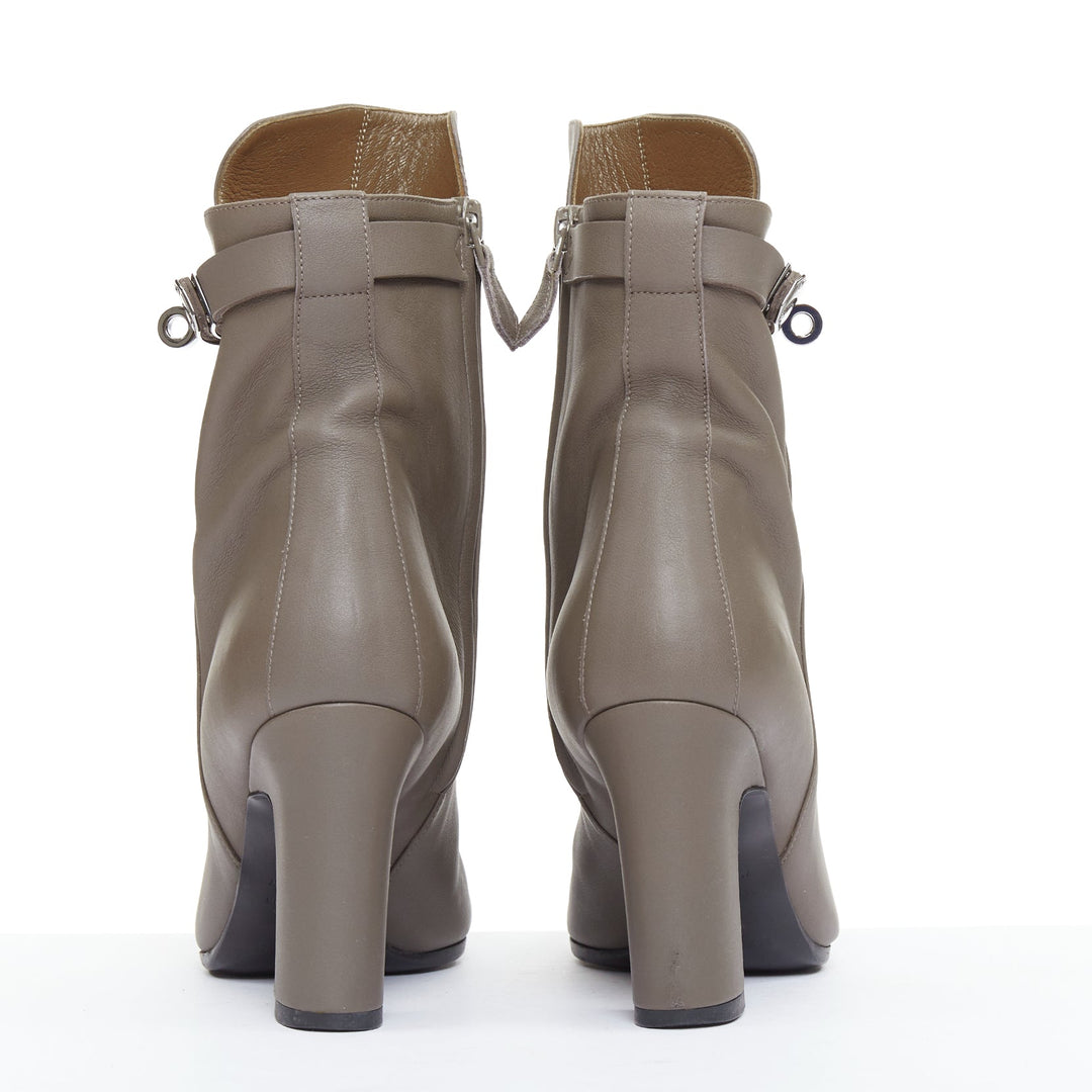 HERMES Joueuse Kelly Buckle grey etain silver turnlock heeled ankle boots