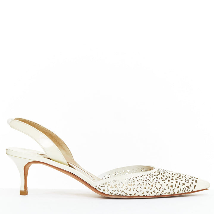 MANOLO BLAHNIK BB70 cream patent leather laser cut slingback kitten pump EU39