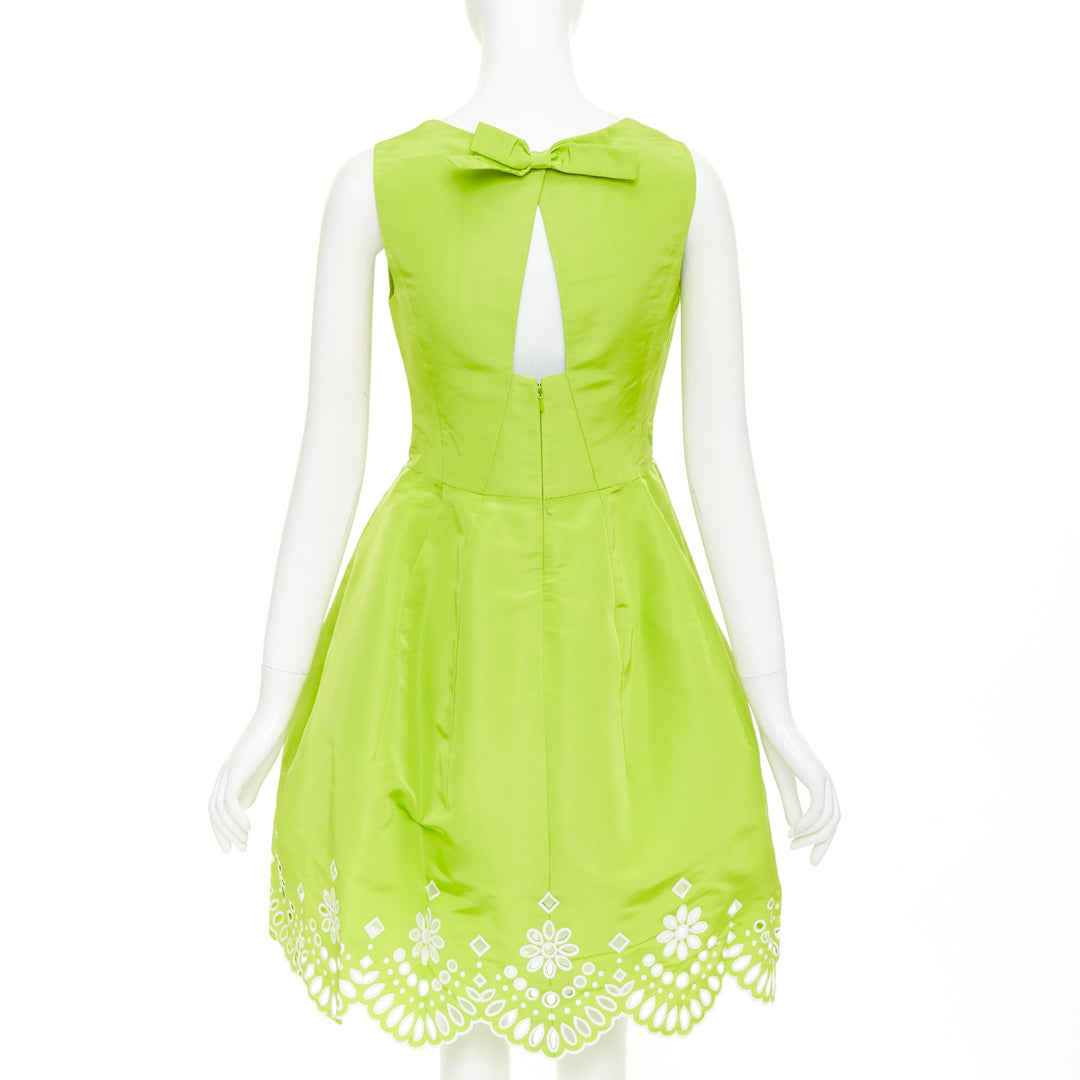 OSCAR DE LA RENTA S15 light green silk organza scalloped eyelet dress US6 M