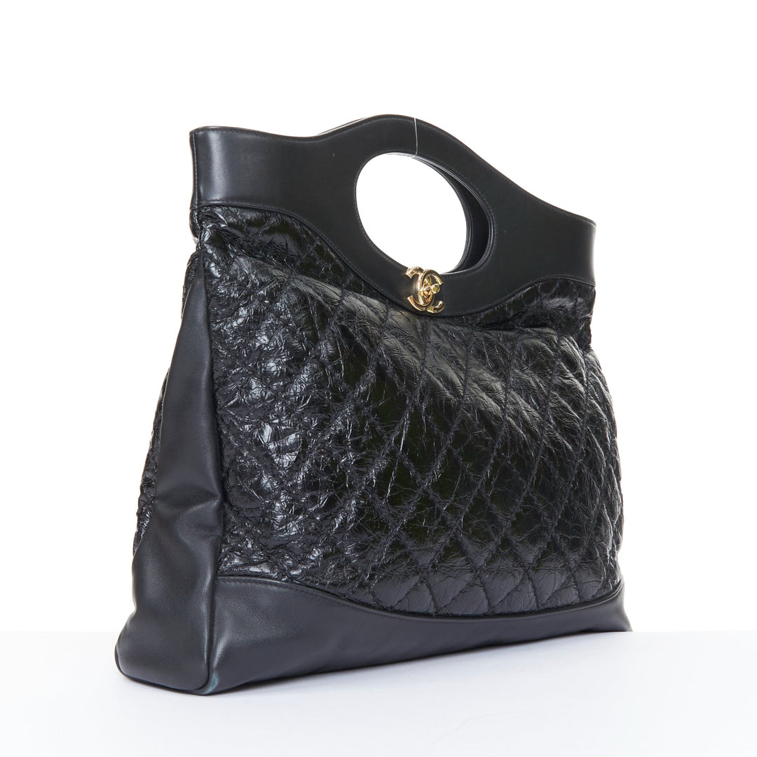 CHANEL 2018 Runway 31 large black crumpled calfskin gold hardware open tote bag