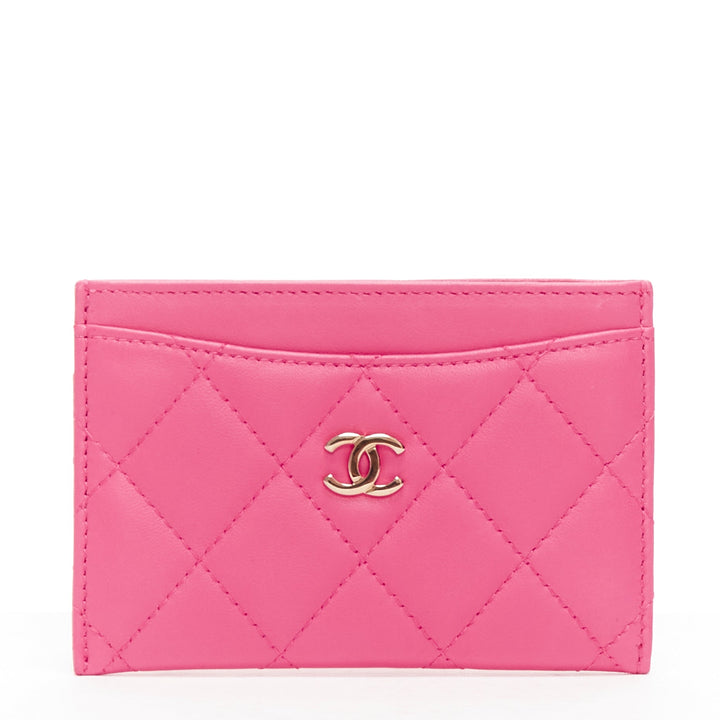 CHANEL bright pink smooth leather CC logo quilted cardholder