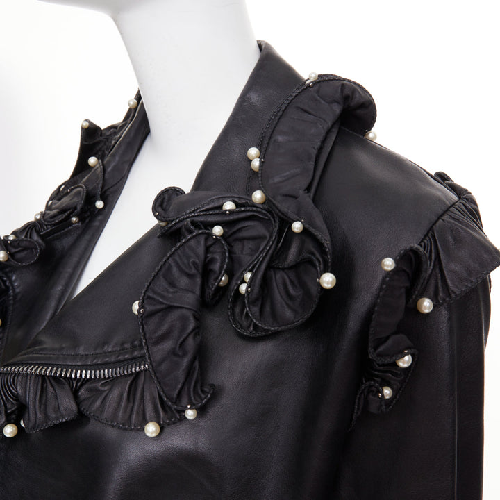 GUCCI 2016 black lambskin leather faux pearl ruffle collar biker jacket IT40 S
