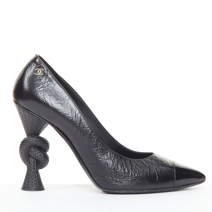 CHANEL 2014 Runway Sculpted Sailor Knot black crumpled leather CC pumps EU38.5
