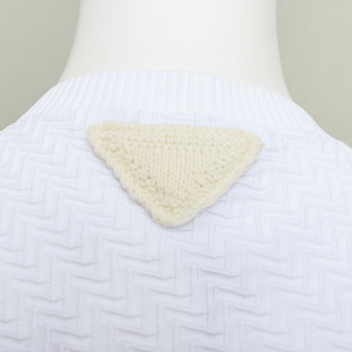 PRADA white zigzag micro texture geometric long sleeve crewneck sweater IT48 M