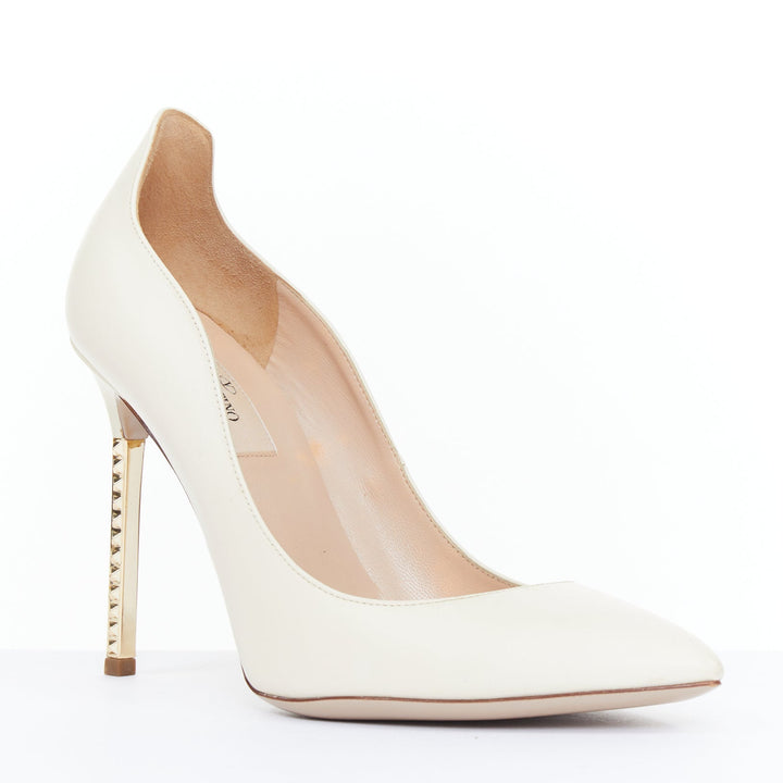 VALENTINO Soul Rockstud cream leather micro gold stud stiletto pumps EU37