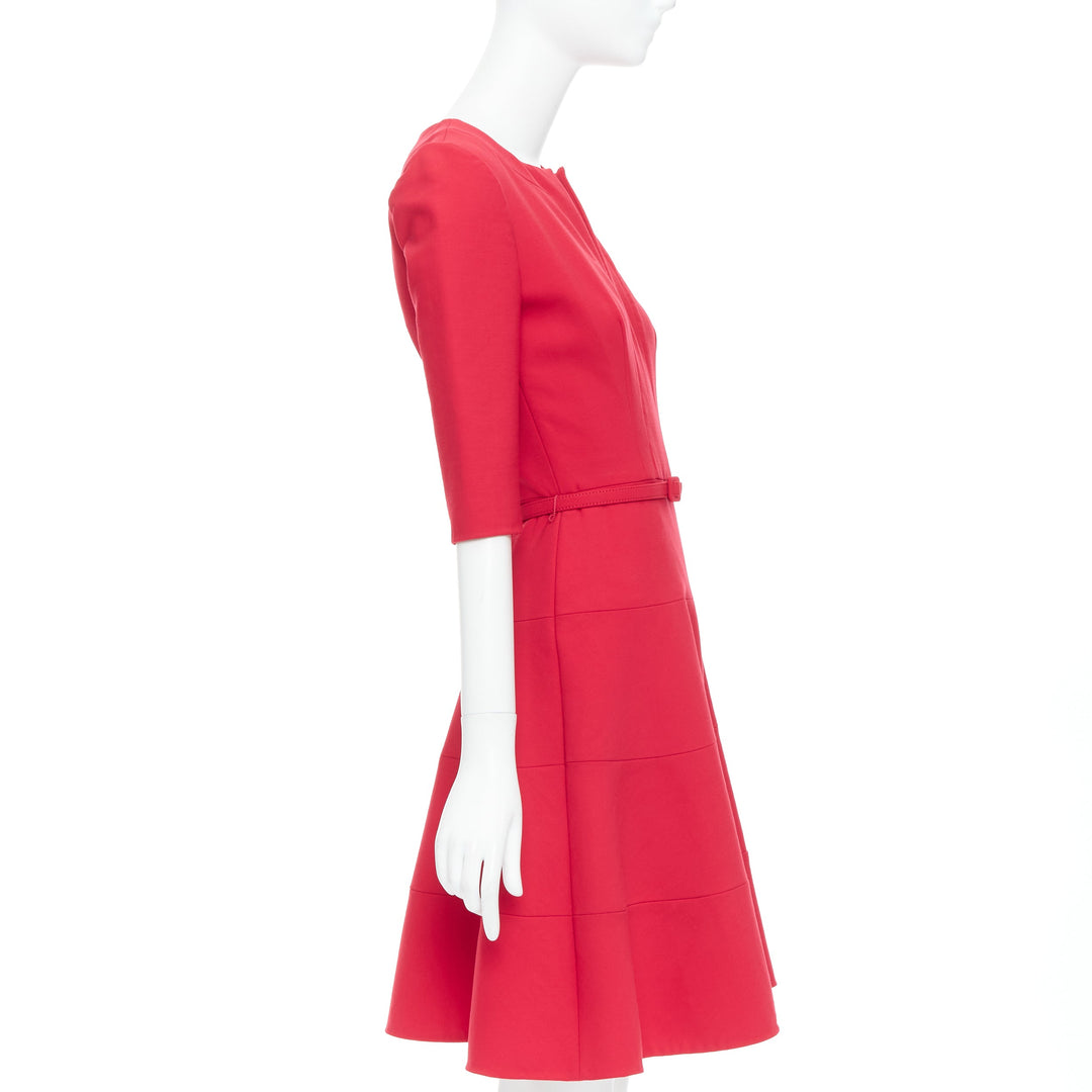 OSCAR DE LA RENTA R17 red virgin wool blend slit neck pleated belted dress US0 XS