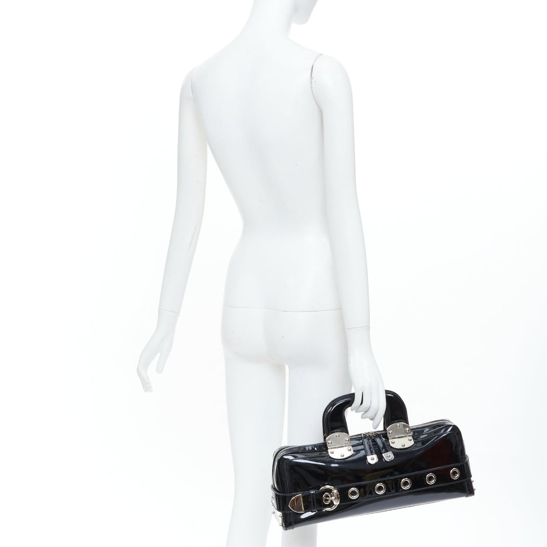GUCCI 2004 Vintage Tom Ford black patent leather silver buckle grommet bag