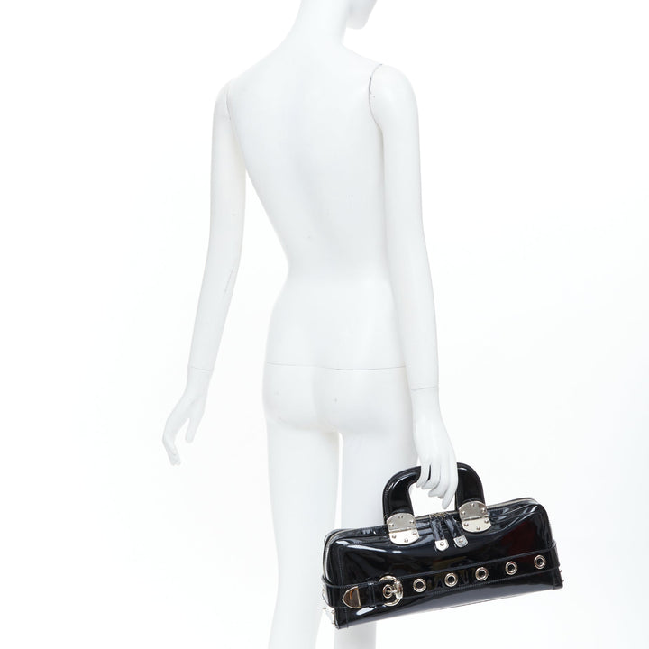 GUCCI 2004 Vintage Tom Ford black patent leather silver buckle grommet bag