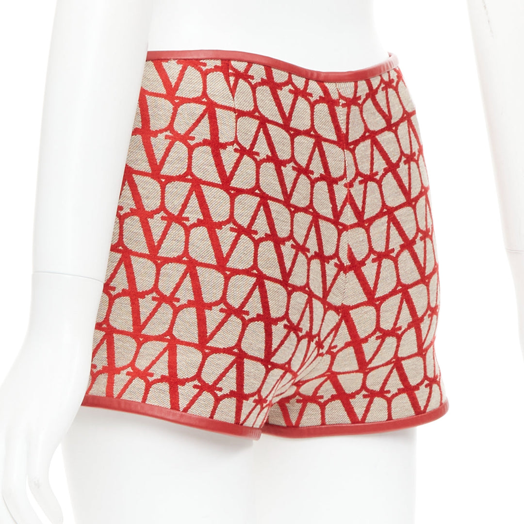 VALENTINO Toile Iconographe red beige logo leather trim mini skort IT38 XS