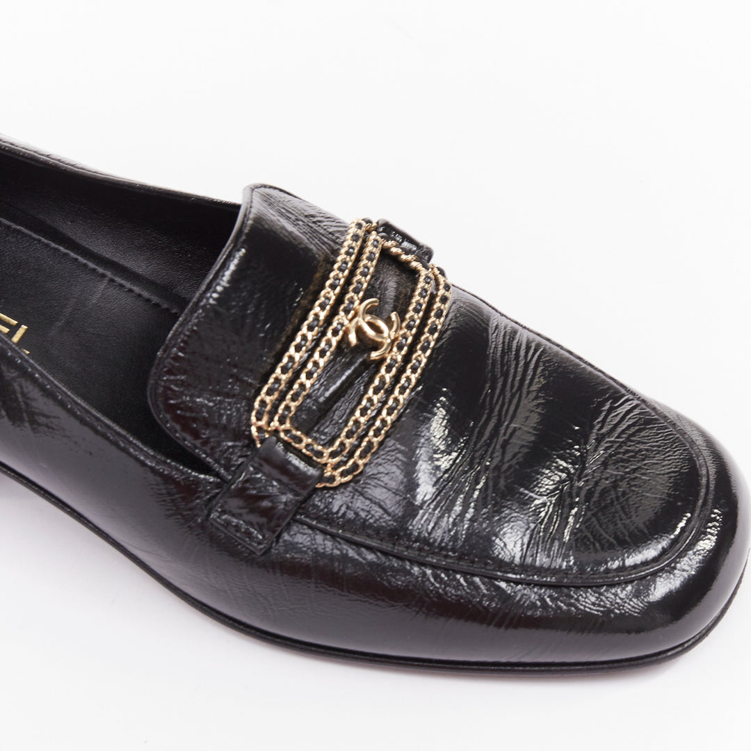 CHANEL 2025 black textured calfski gold CC chain link mocassin loafer shoes EU37