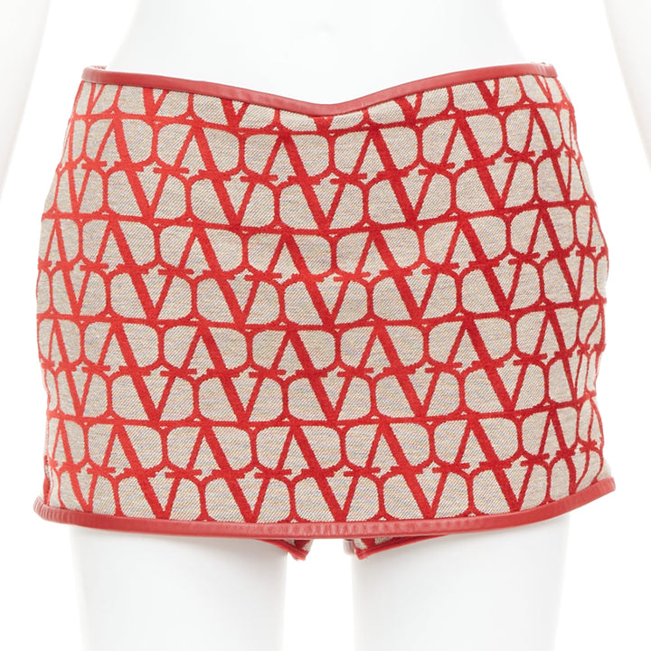 VALENTINO Toile Iconographe red beige logo leather trim mini skort IT38 XS