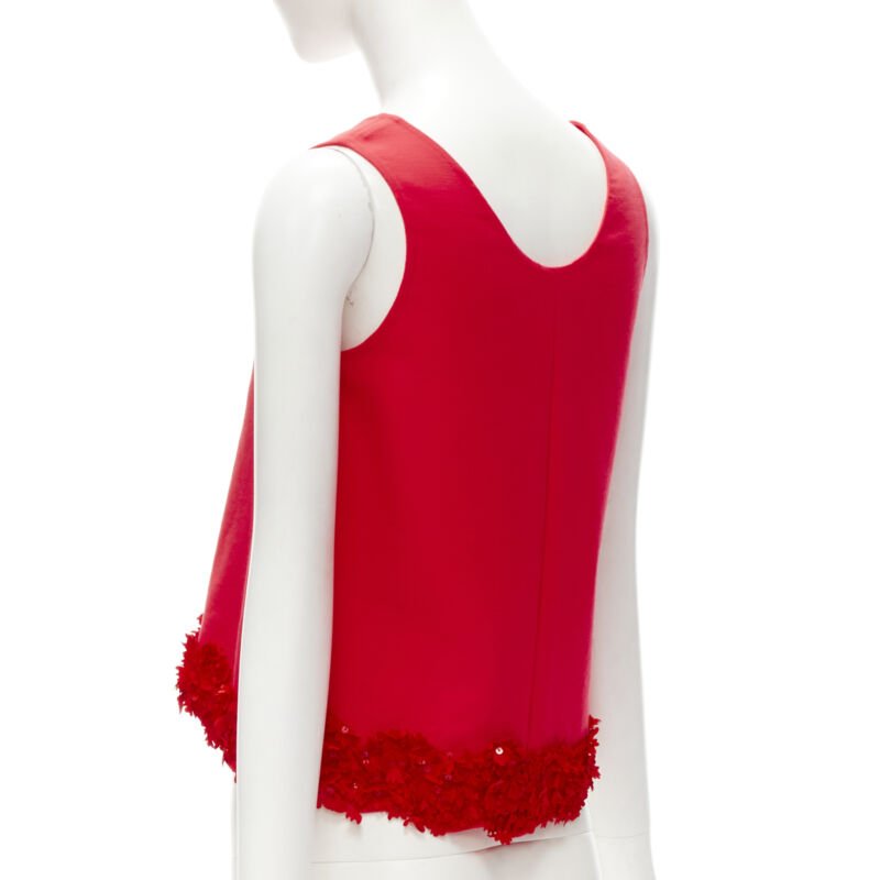 CAROLINA HERRERA 2021 red wool crepe floral petal sequins scalloped tank US0 XS