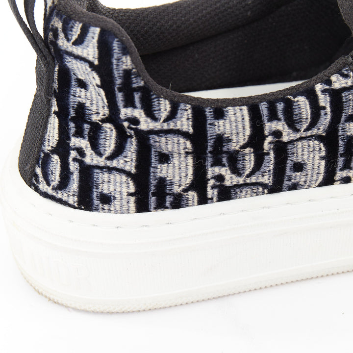 CHRISTIAN DIOR 2021 Solar deep blue velvet embroidered Oblique sneaker EU37.5