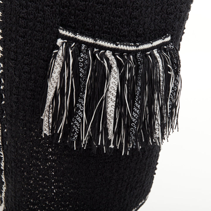 CHANEL 17P Runway ribbon trim fringe tweed sleeveless gilet vest jacket FR38 M