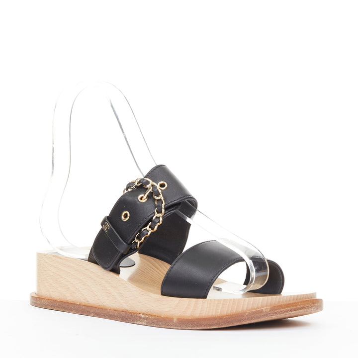 CHANEL 2018 black calfskin leather chain buckle wooden slide wedge  sandals EU38
