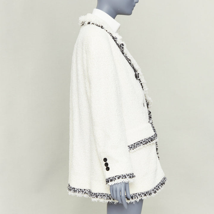 SACAI 2023 Runway double breasted tweed fringed off white winter outerwear JP1 S