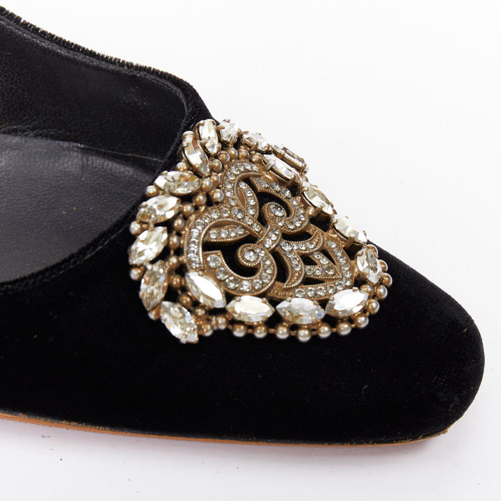 MANOLO BLAHNIK Okkato black velvet crysta jewell buckle pump EU39