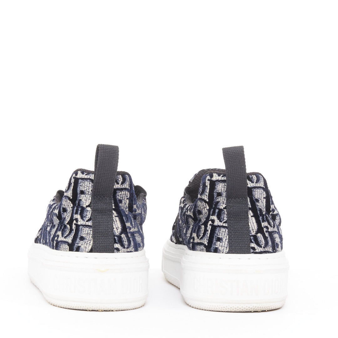 CHRISTIAN DIOR 2021 Solar deep blue velvet embroidered Oblique sneaker EU37.5