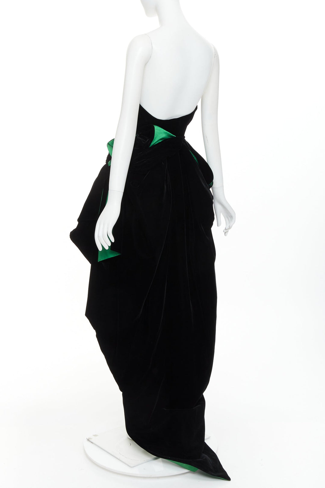 ALEXANDRE VAUTHIER COUTURE AW2020 Runway black velvet green velvet duchess  gown