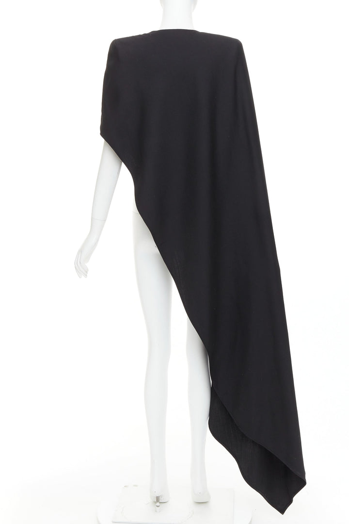 ALEXANDRE VAUTHIER COUTURE AW2023 Runway black power asymmetric drape top