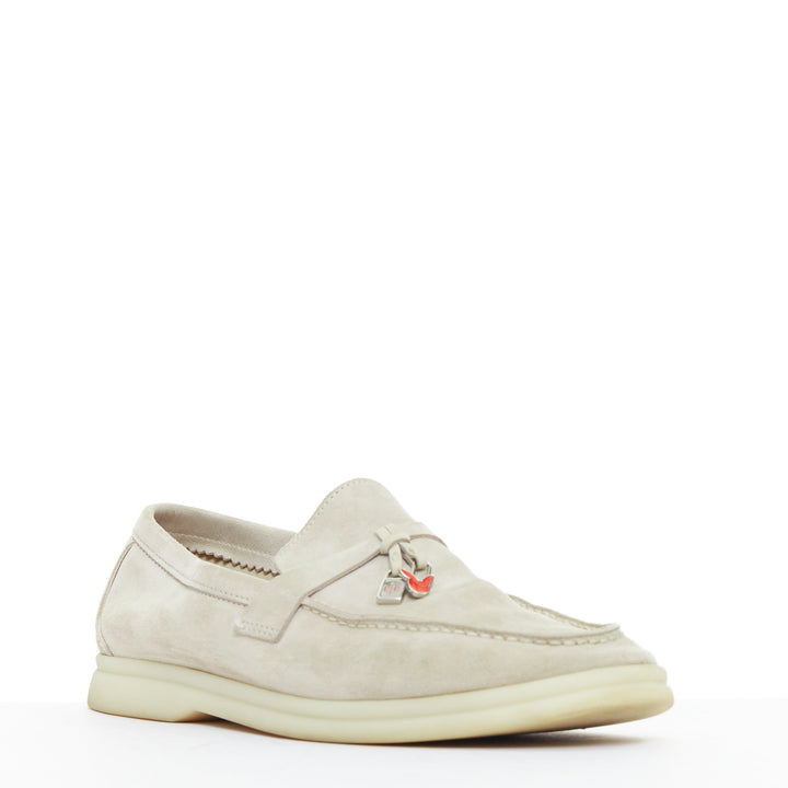 LORO PIANA Summerwalk Chamslofer sand suede Rabbit pendant loafers EU37