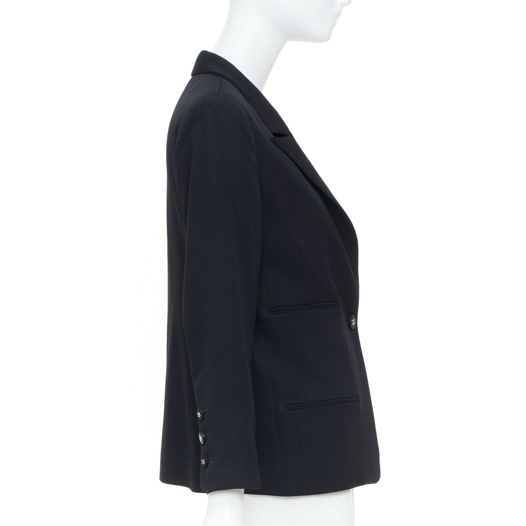 CHANEL 1996 Vintage black wool single cc logo button pocket blazer FR36 XS