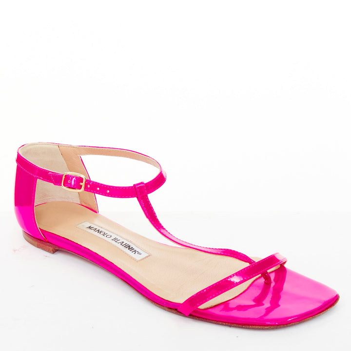 MANOLO BLAHNIK neon pink patent leather tstrap comfort toe loop sandals EU37