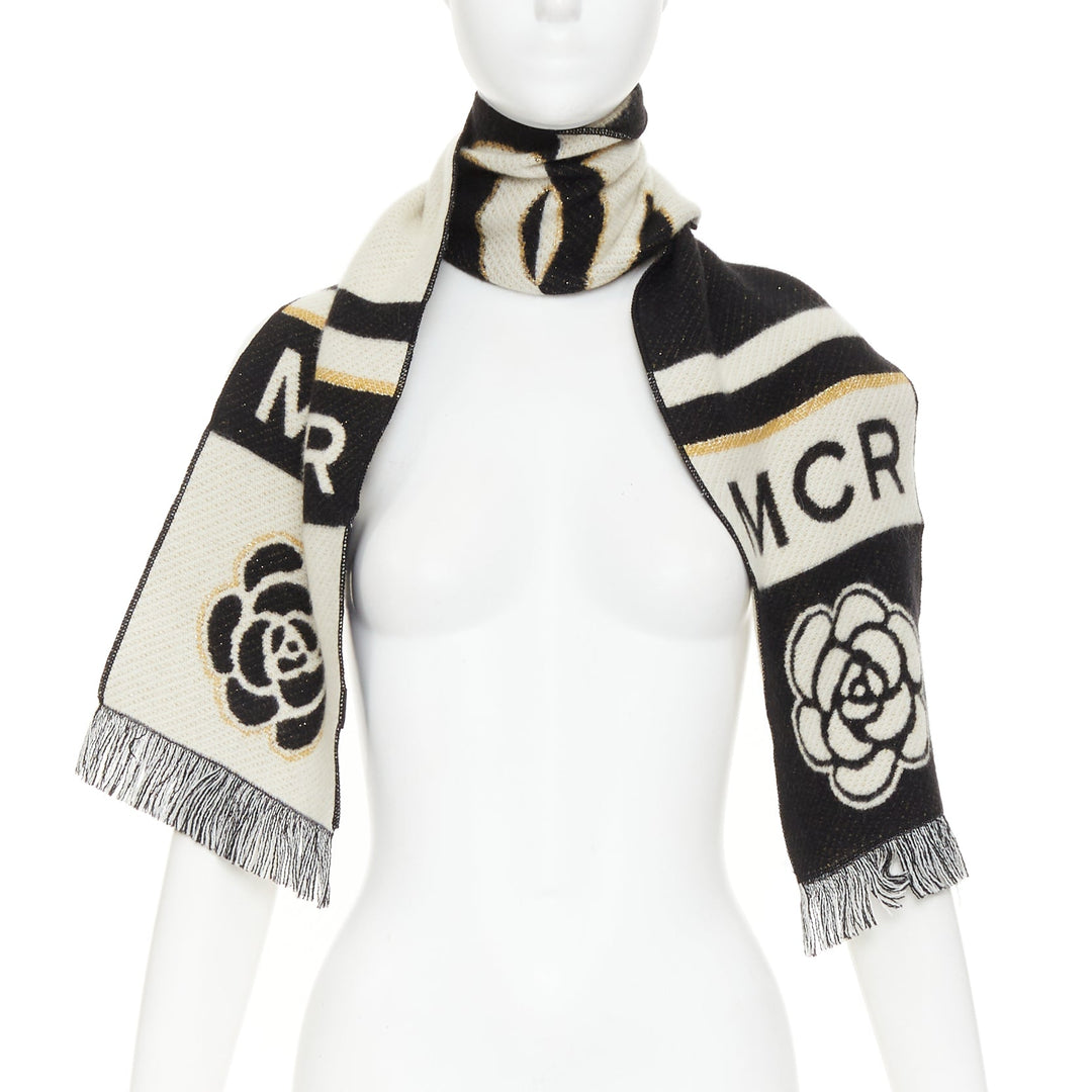 CHANEL 2024 Runway Manchester Metiers d'Art MCR Camelia cashmere fringe scarf