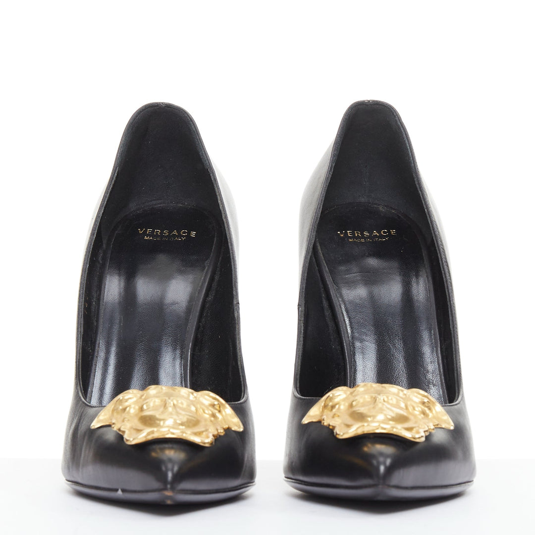 VERSACE Medusa black gold emblem metal heel pump EU38 Lady Gaga