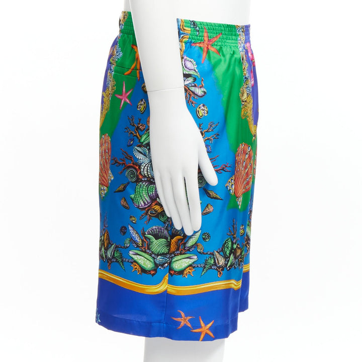 VERSACE 2021 Tresor De La Mer blue seashell print 100% silk shorts IT48 M