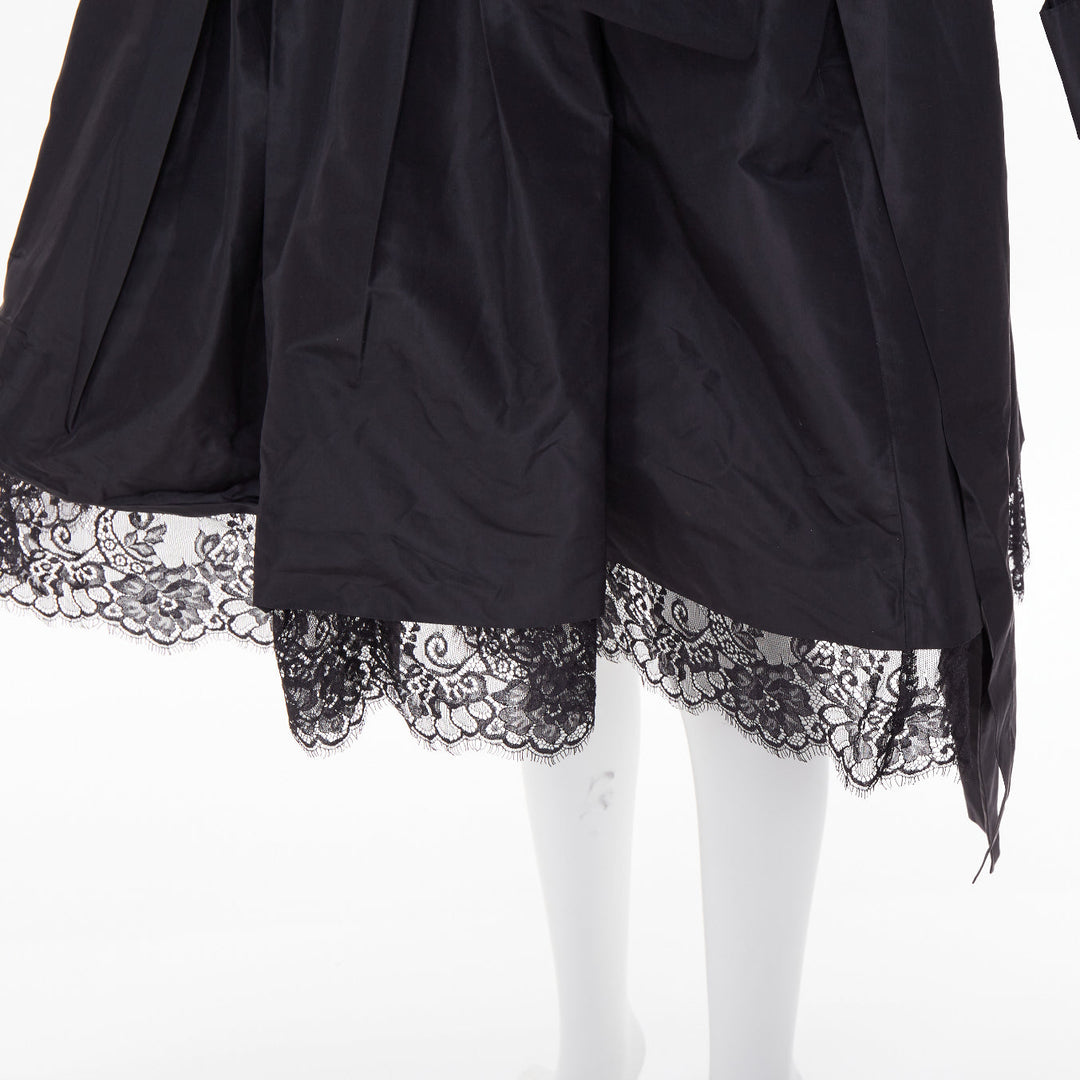 DIANE VON FURSTENBERG black scalloped lace hem silk taffeta wrap dress US8 L