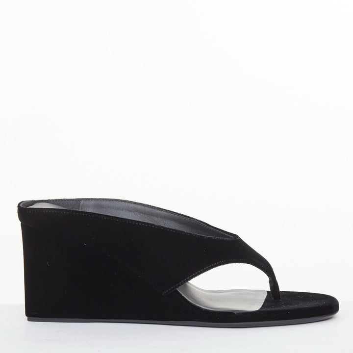 ALAIA 2023 Tong 75 black velvet sculptural thong wedge slip on sandals EU38