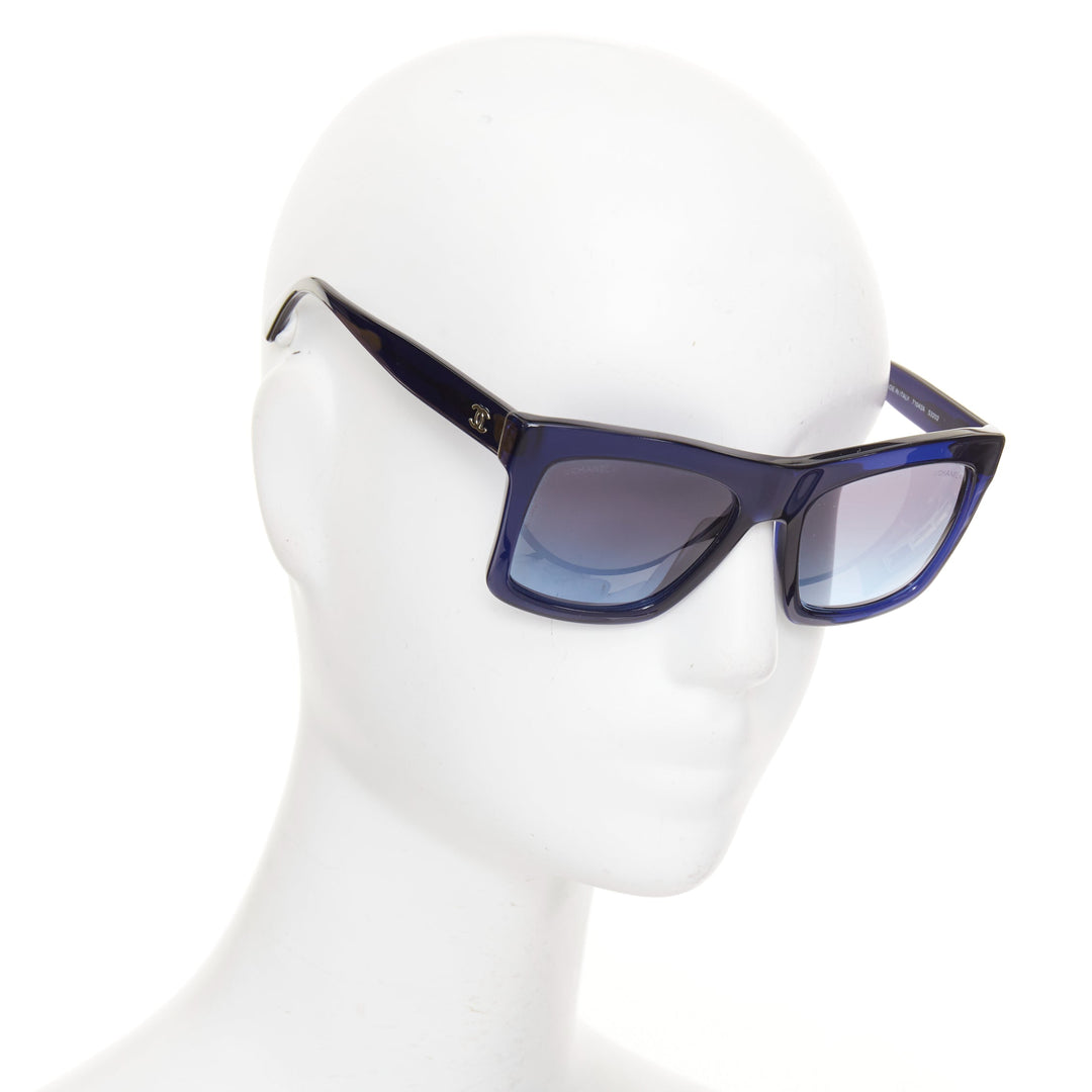 CHANEL 2019 Runway 71042A midnight blue acetate gradient lenses square sunglass