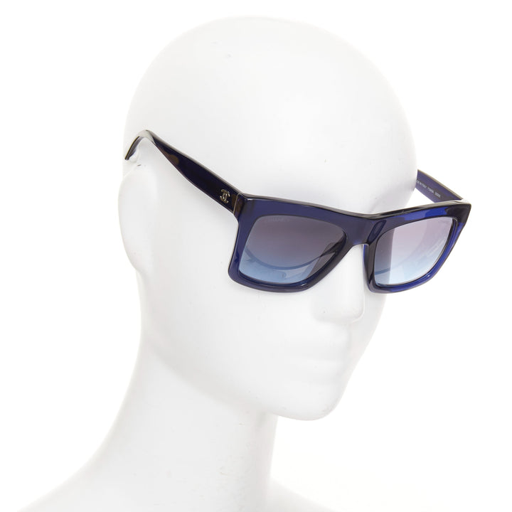CHANEL 2019 Runway 71042A midnight blue acetate gradient lenses square sunglass