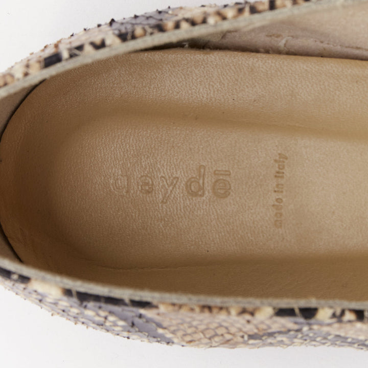 AEYDE Moa natural scaled leather V vamp point toe ballerina flats EU37