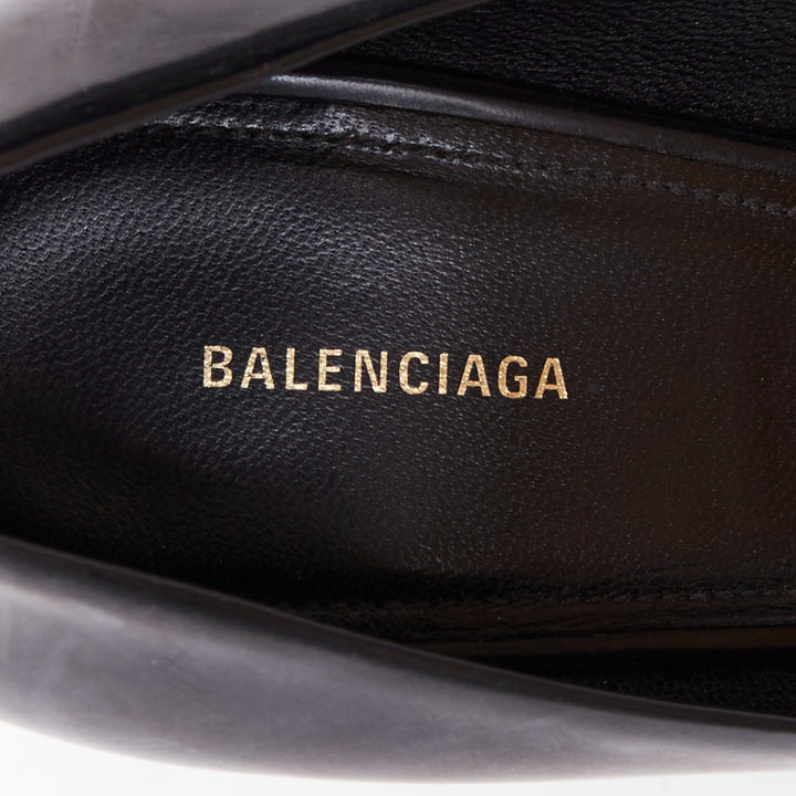 BALENCIAGA black calfskin leather elongated toe box block heel pump EU37