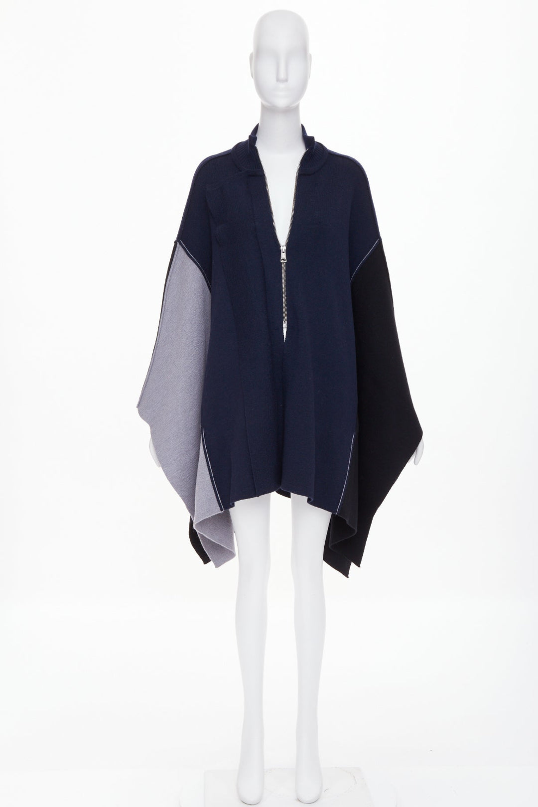 CHLOE 2019 navy black grey colorblock visible stitch zip up knit wool poncho M
