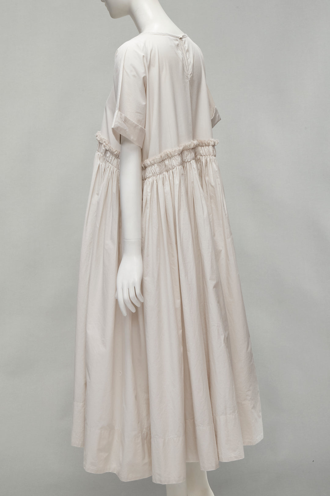 VERITECOEUR cotton stone grey gather waist rolled sleeve round neck flared dress