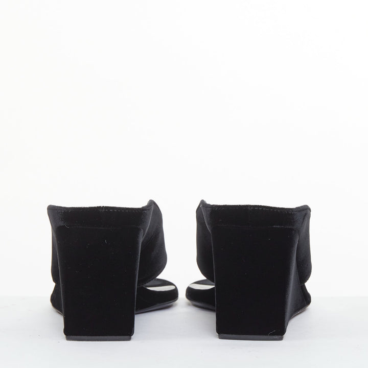 ALAIA 2023 Tong 75 black velvet sculptural thong wedge slip on sandals EU38
