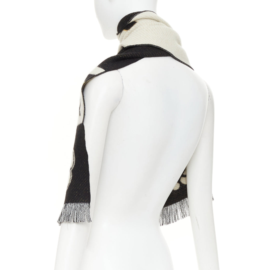 CHANEL 2024 Runway Manchester Metiers d'Art MCR Camelia cashmere fringe scarf