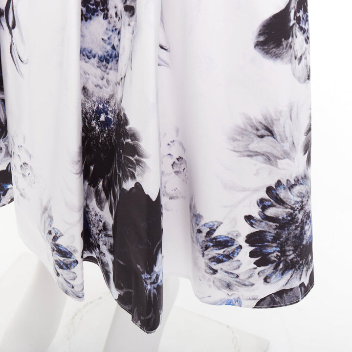 ALEXANDER MCQUEEN 2023 Chiaroscuro blue white floral print midi skirt IT38 XS