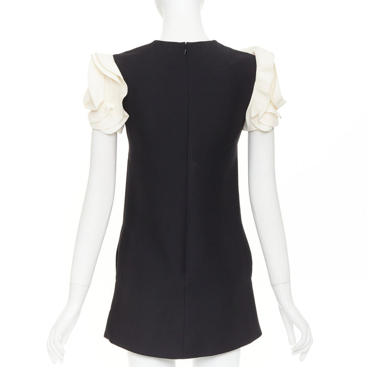 VALENTINO 2023 Crepe Couture black cream rosette floral cap sleeve dress IT40 S