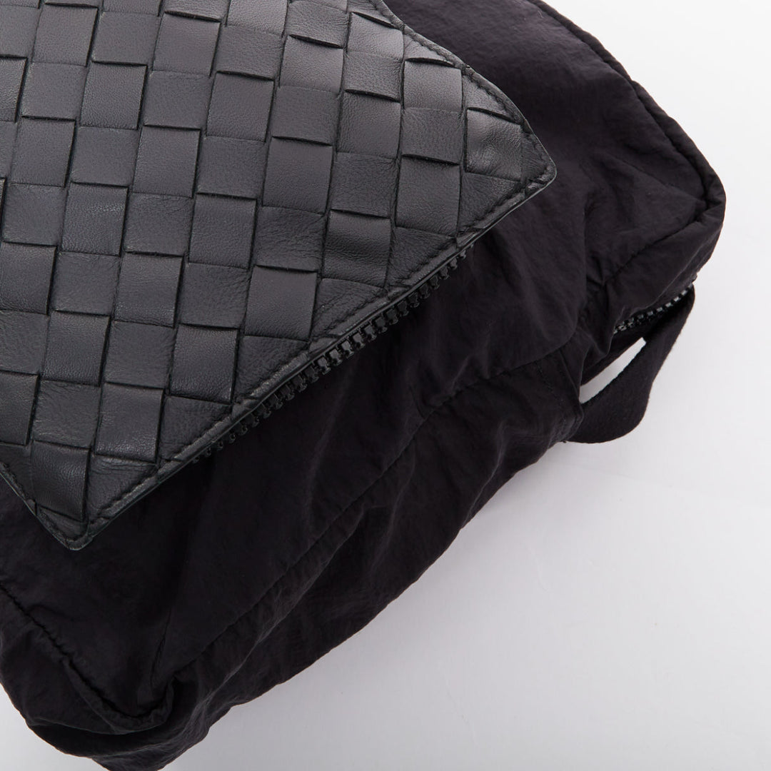 BOTTEGA VENETA Intrecciato Foldable black nylon woven leather messenger bag