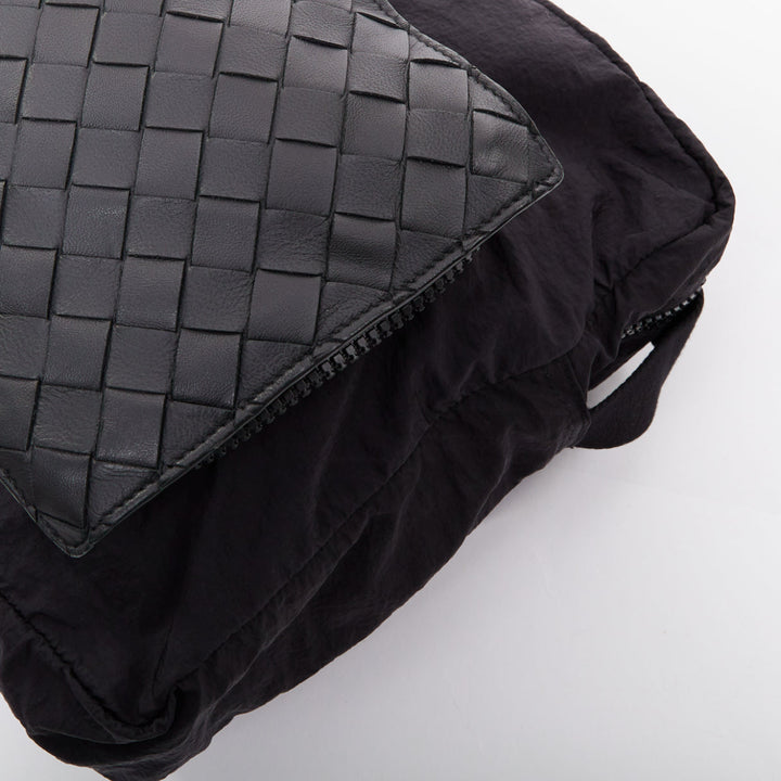 BOTTEGA VENETA Intrecciato Foldable black nylon woven leather messenger bag