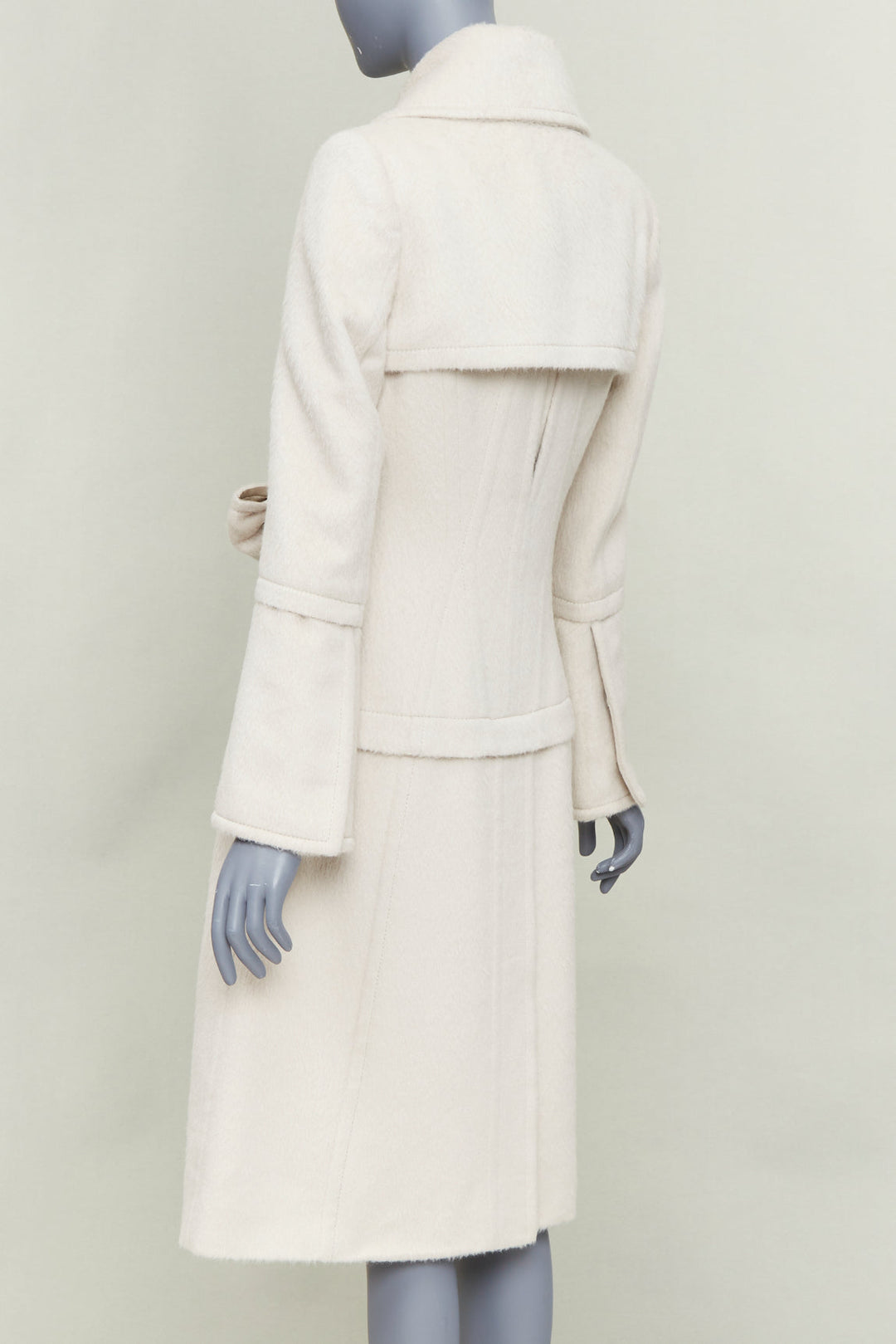 GUCCI 2004 Tom Ford ivory alpaca wool bow front trench inspired coat IT38 XS