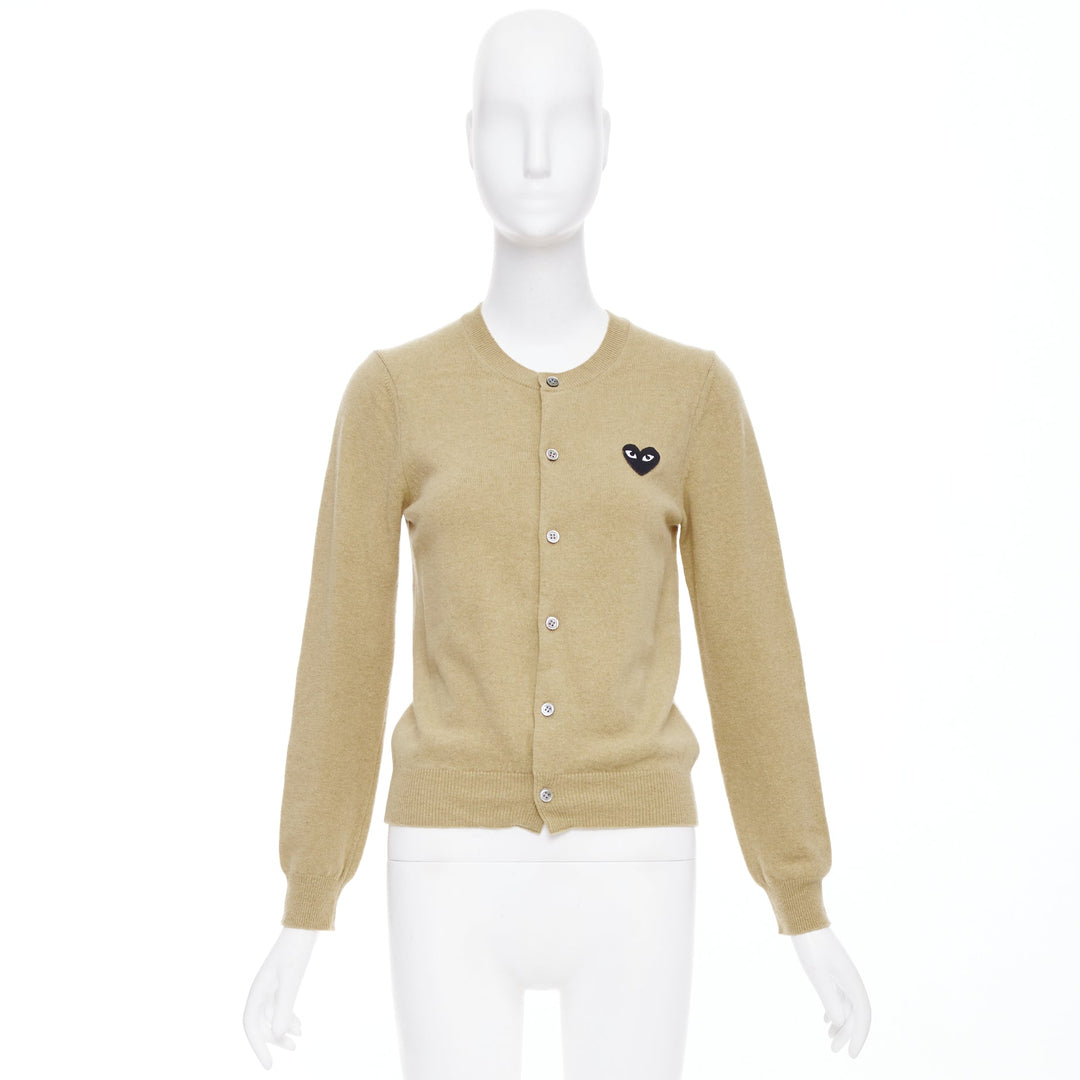 COMME DES GARCONS PLAY 2008 Blackwappen beige wool black heart cardigan S